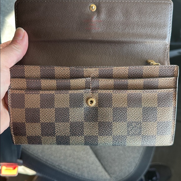 Authentic Louis Vuitton Damier Portefeuille Sarah Wallet - Picture 11 of 17
